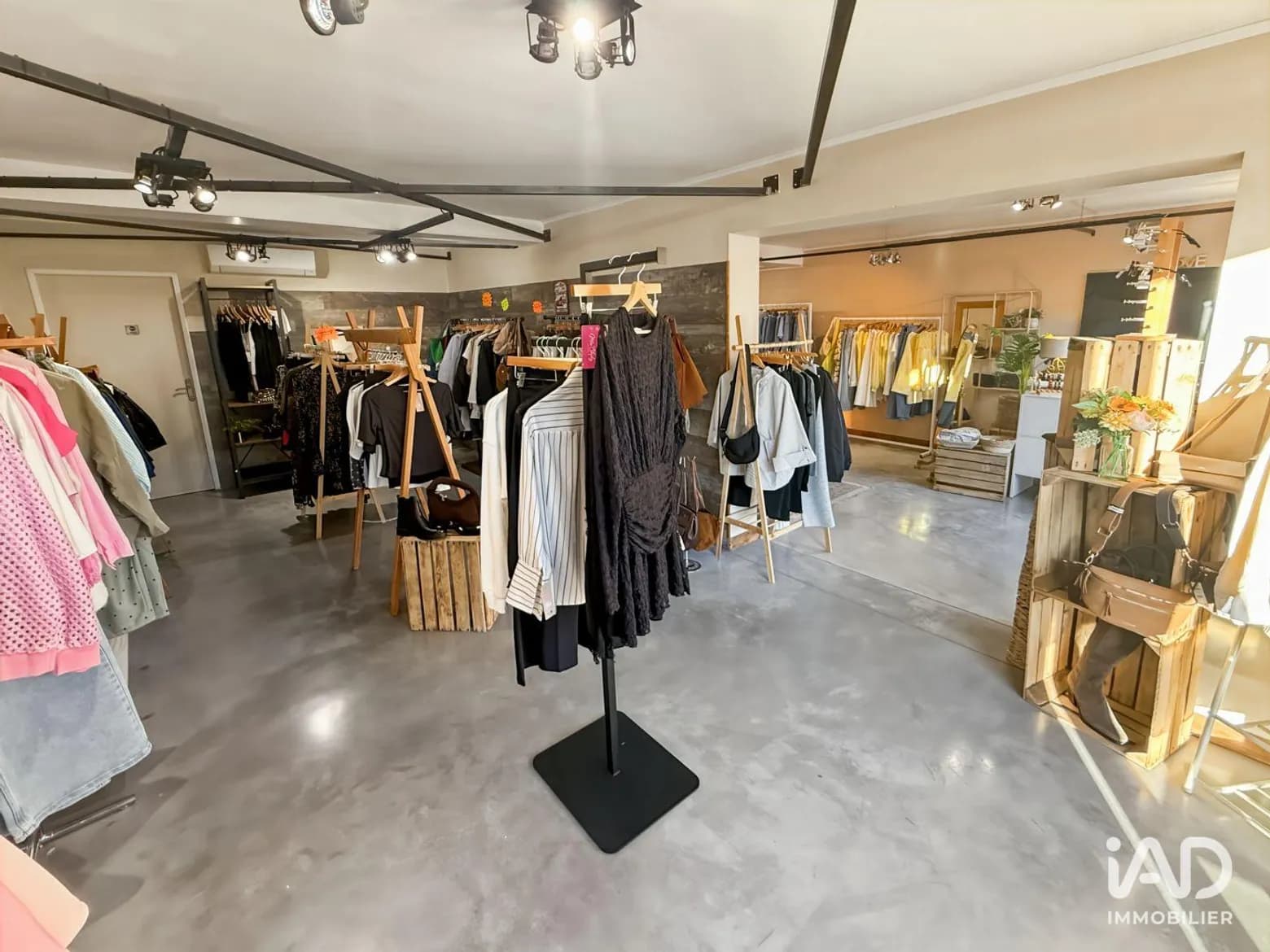 Boutique de vêtements à Saint-Maximin - Miniature 4